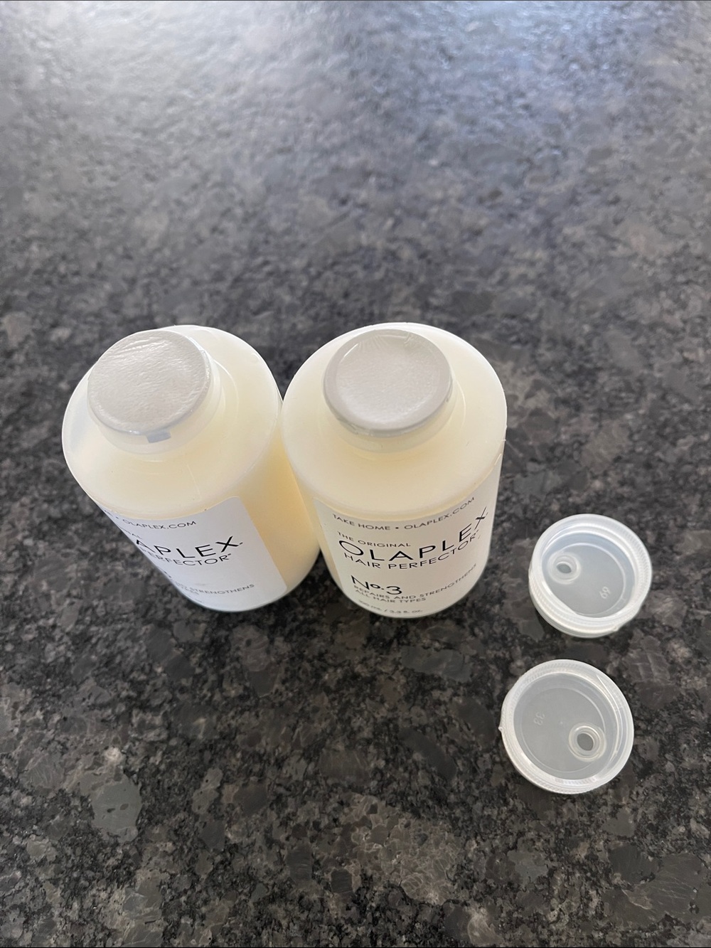 OLAPLEX Nº.3 HAIR PERFECTOR Repairs and Strengthens for all hair types 2 bottles - Picture 3 of 5